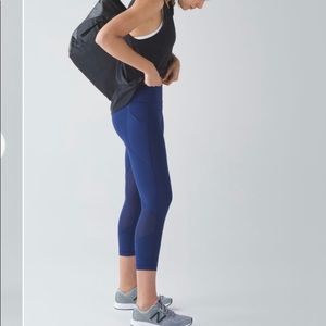 Lululemon pace rival crop